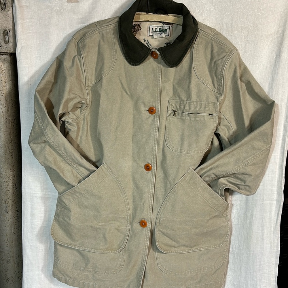 LL Bean Men’s Chore Coat size M Tan olive corduroy trim wildlife lining